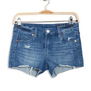 You'll want to wear these stretch cut off shorts all summer long.